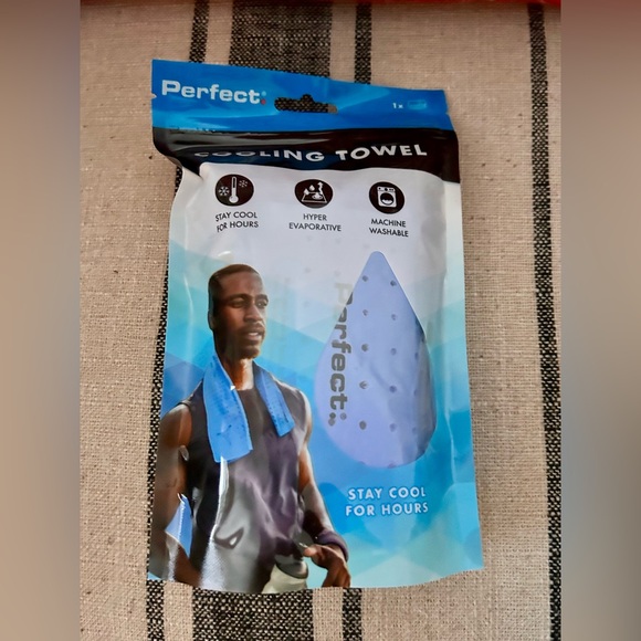 Perfect Cooling Towel - Picture 1 of 2